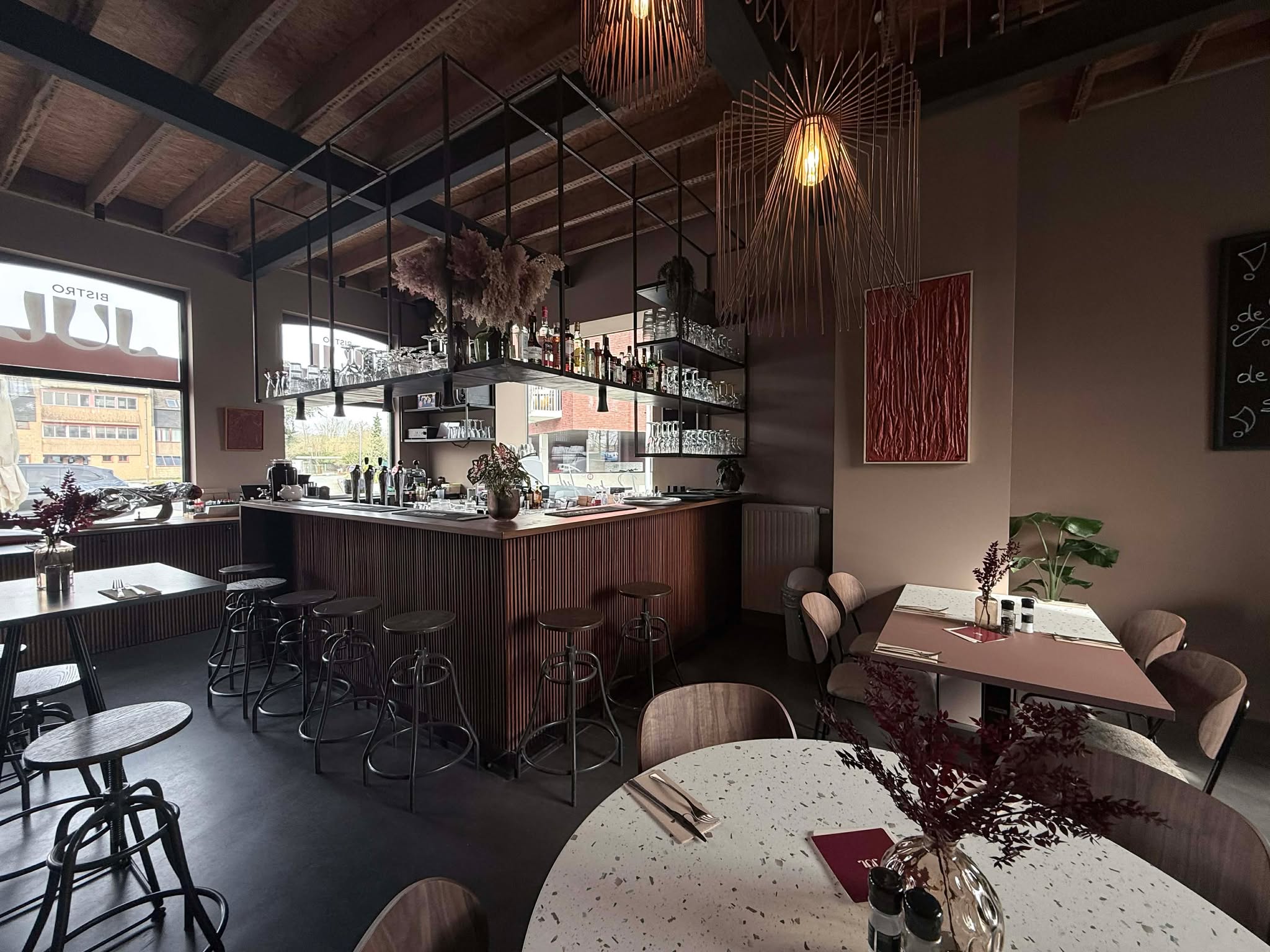 Bistro Jul in Assebroek pakt vanaf morgen uit met nieuwe weeklunch ...